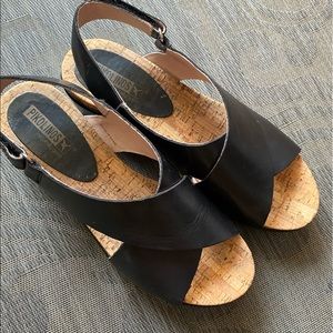 Pikolinos Sandals